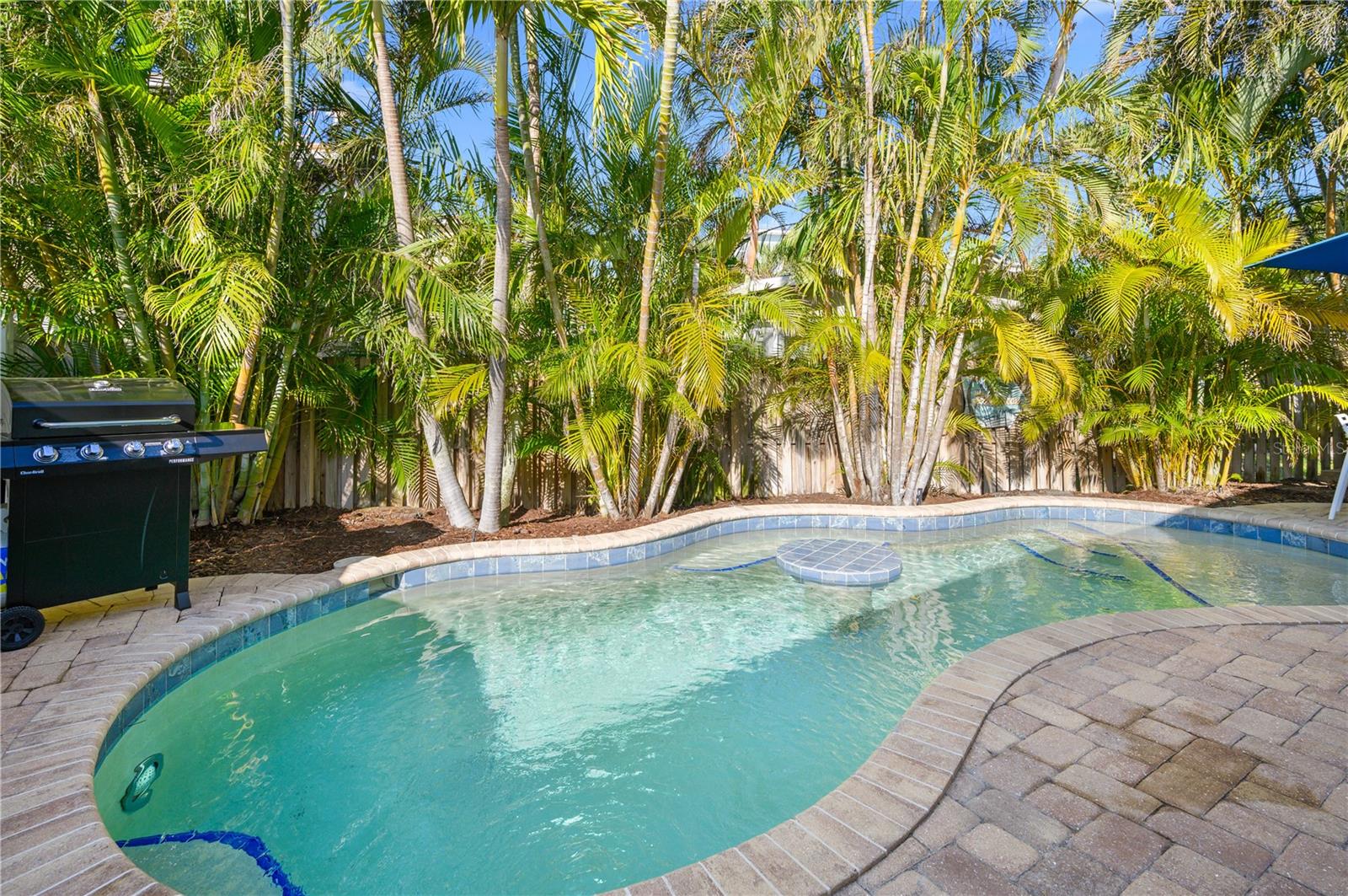5608 HOLMES BLVD, HOLMES BEACH, FL, 34217