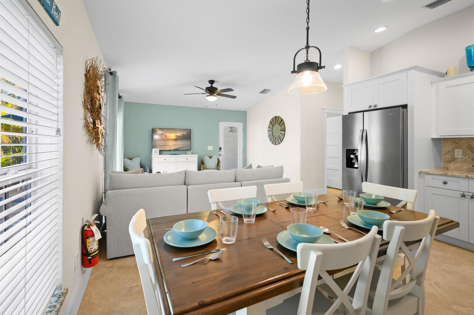 5608 HOLMES BLVD, HOLMES BEACH, FL, 34217