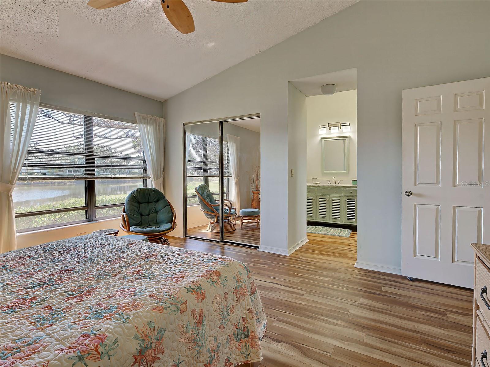 220 SOUTHAMPTON DRIVE #325, VENICE, FL, 34293