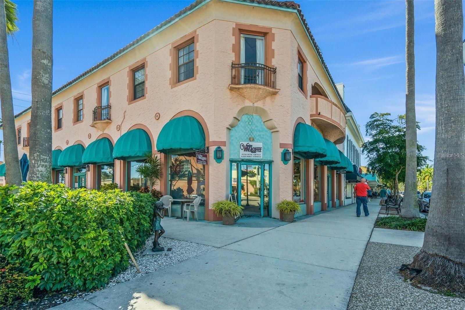 220 SOUTHAMPTON DRIVE #325, VENICE, FL, 34293