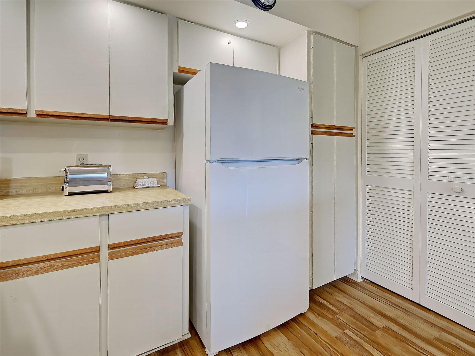 220 SOUTHAMPTON DRIVE #325, VENICE, FL, 34293