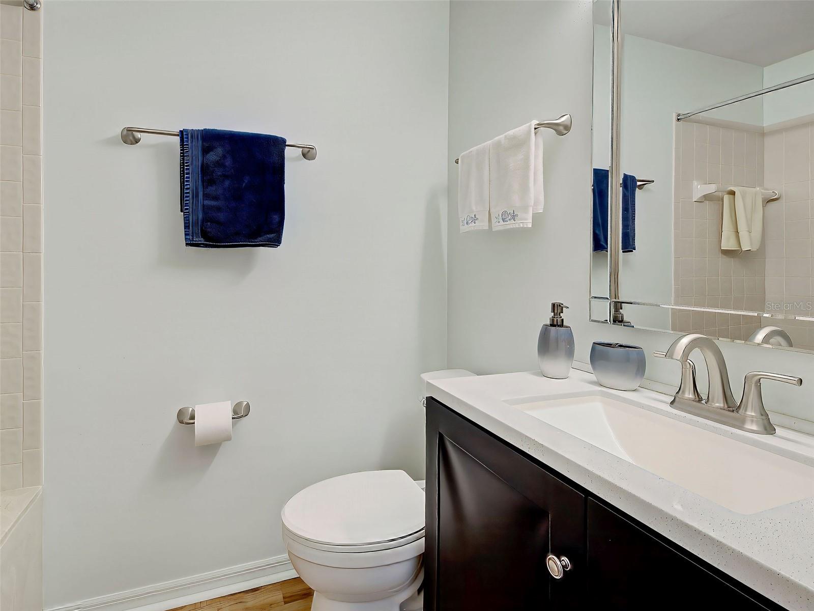 220 SOUTHAMPTON DRIVE #325, VENICE, FL, 34293