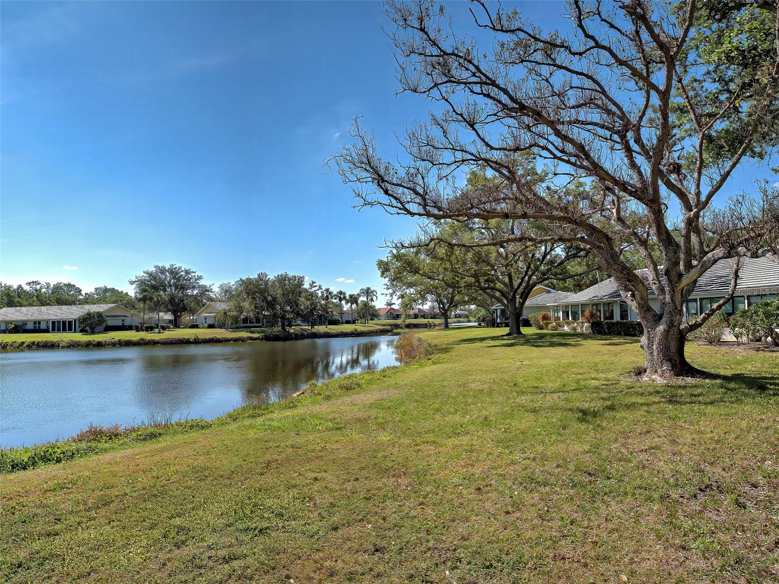 220 SOUTHAMPTON DRIVE #325, VENICE, FL, 34293