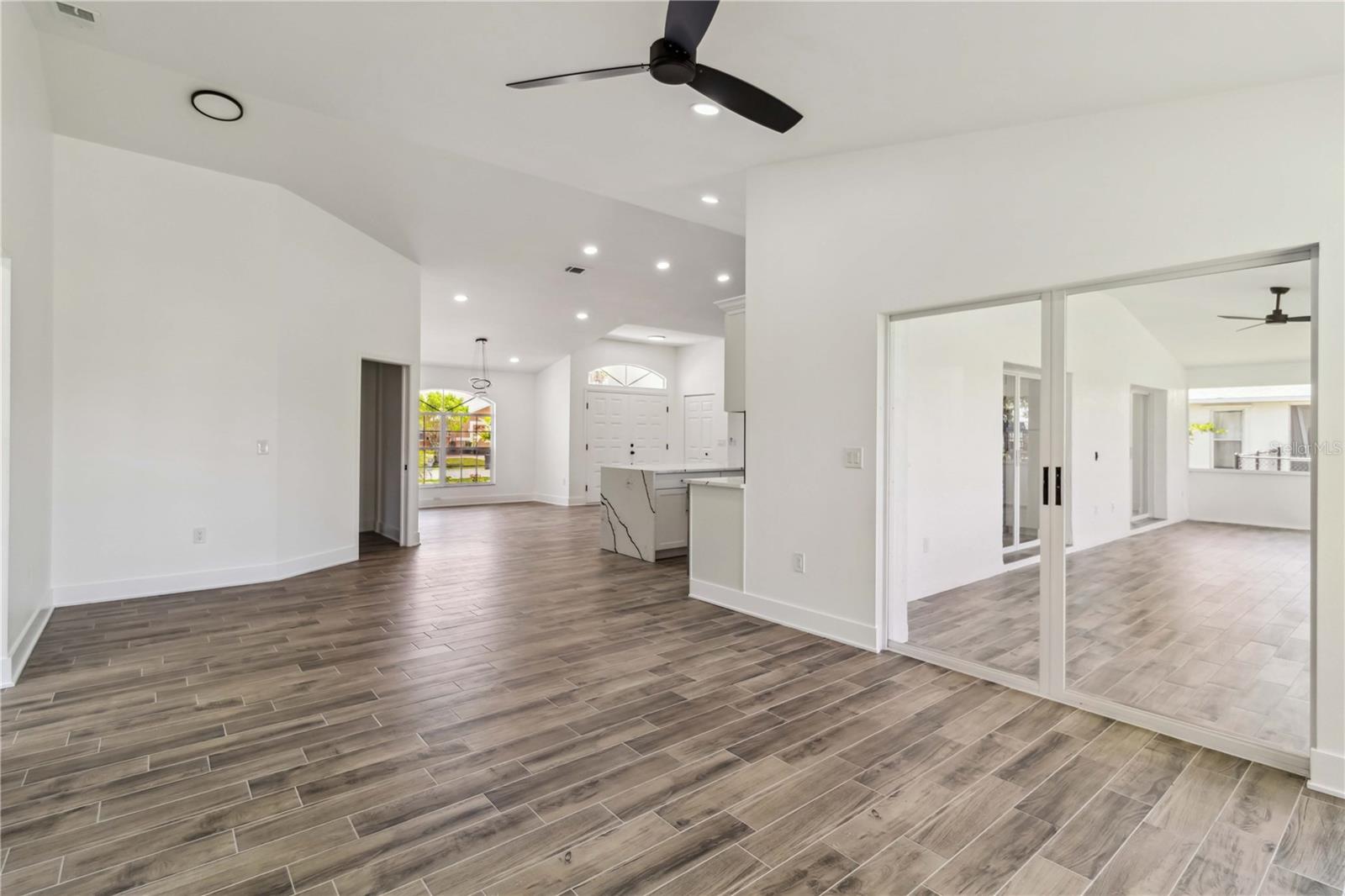 5810 42ND ST E, BRADENTON, FL, 34203