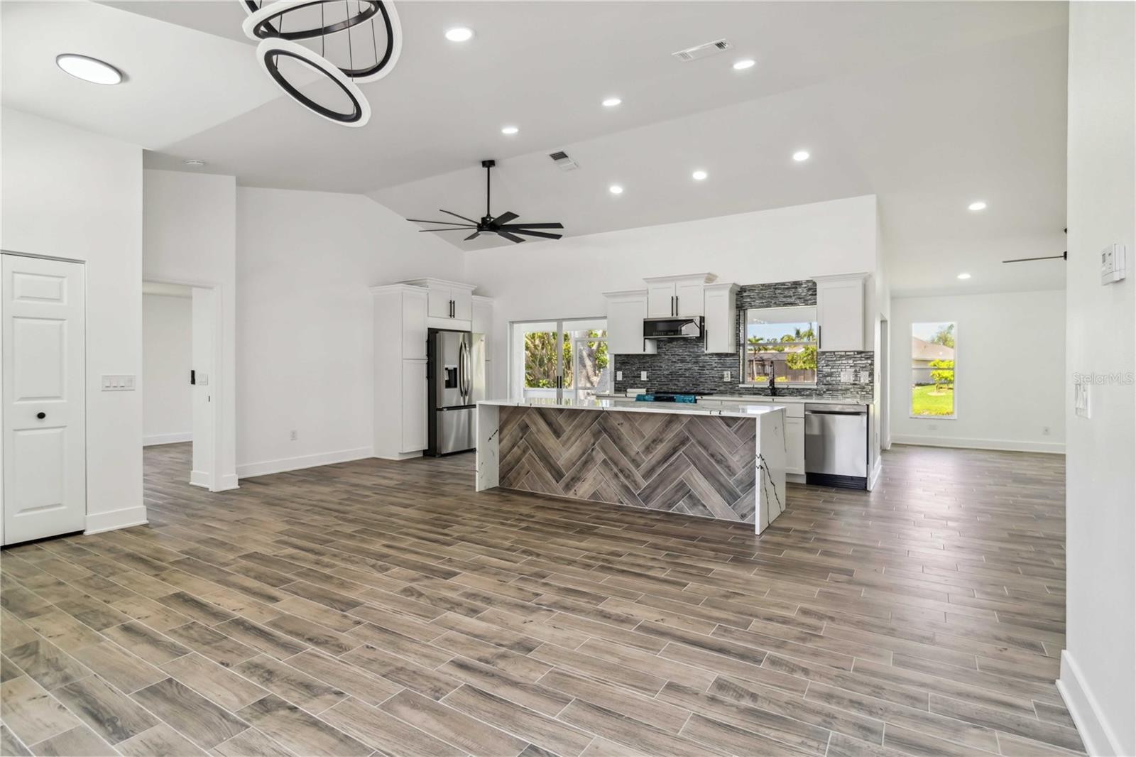 5810 42ND ST E, BRADENTON, FL, 34203