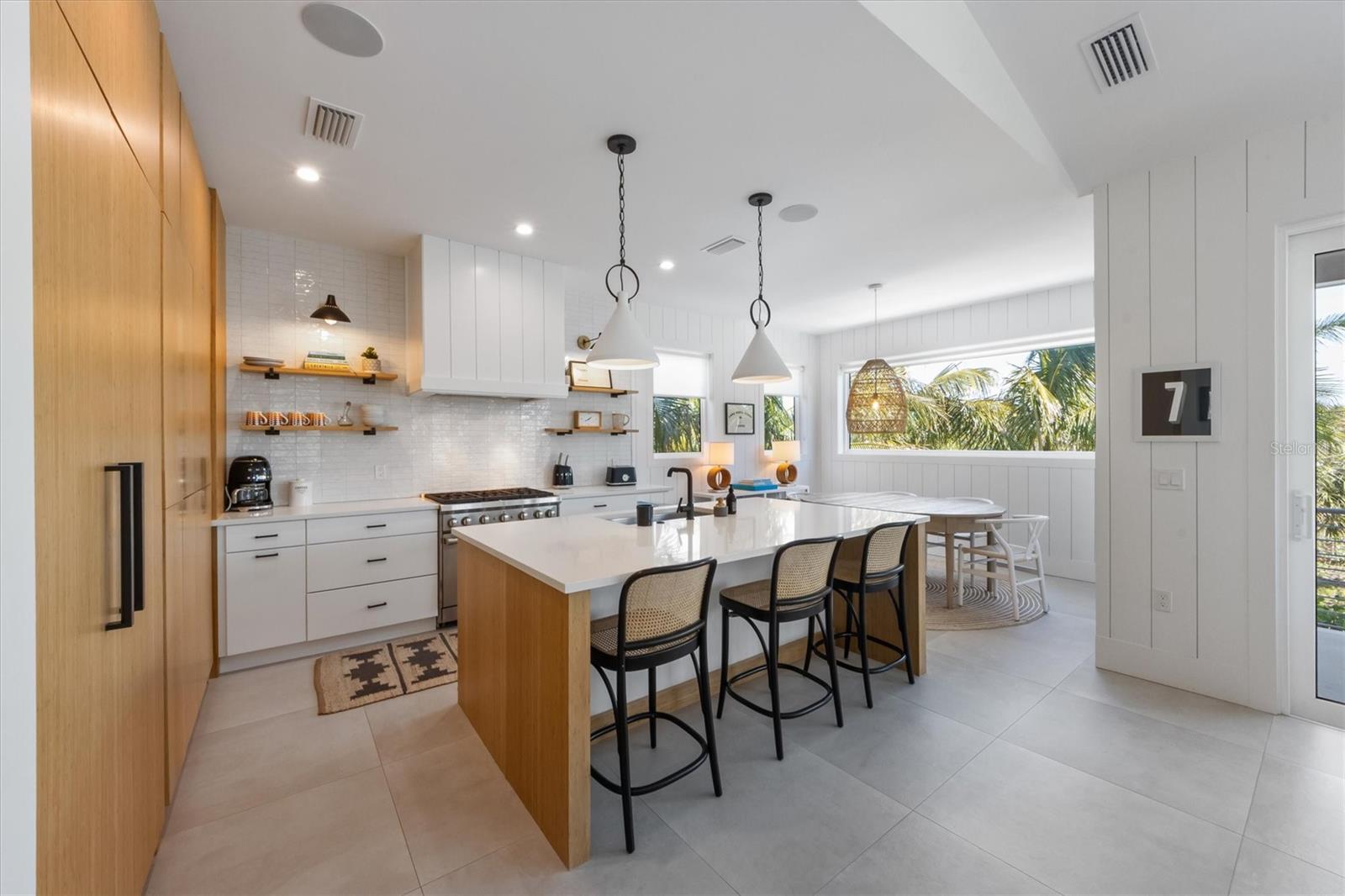 140 CRESCENT DR, ANNA MARIA, FL, 34216