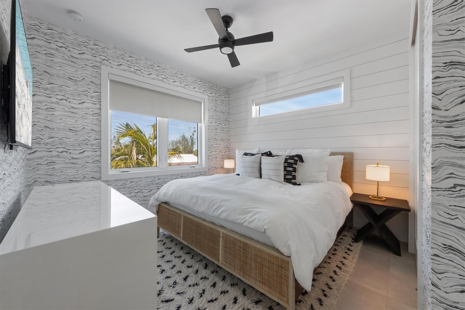 140 CRESCENT DR, ANNA MARIA, FL, 34216