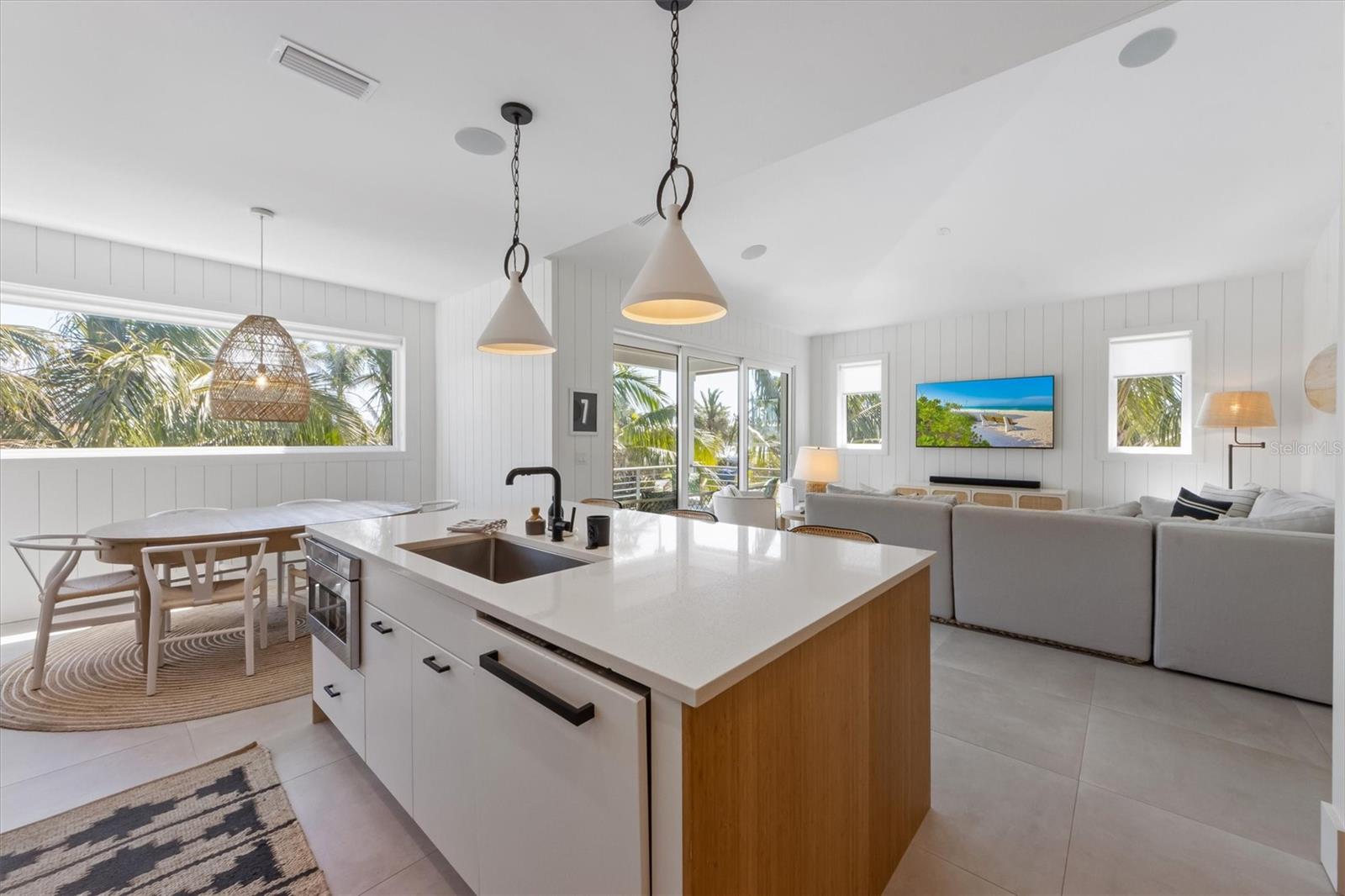 140 CRESCENT DR, ANNA MARIA, FL, 34216