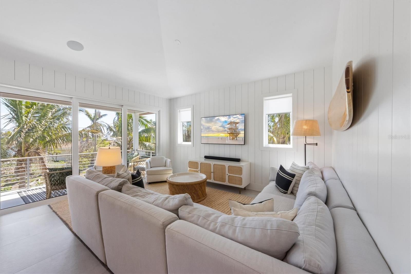 140 CRESCENT DR, ANNA MARIA, FL, 34216