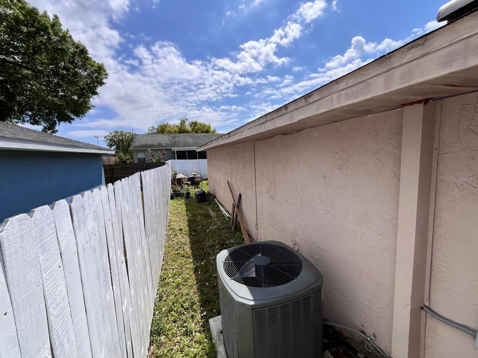 12209 HIDDEN BROOK DR, TAMPA, FL, 33624