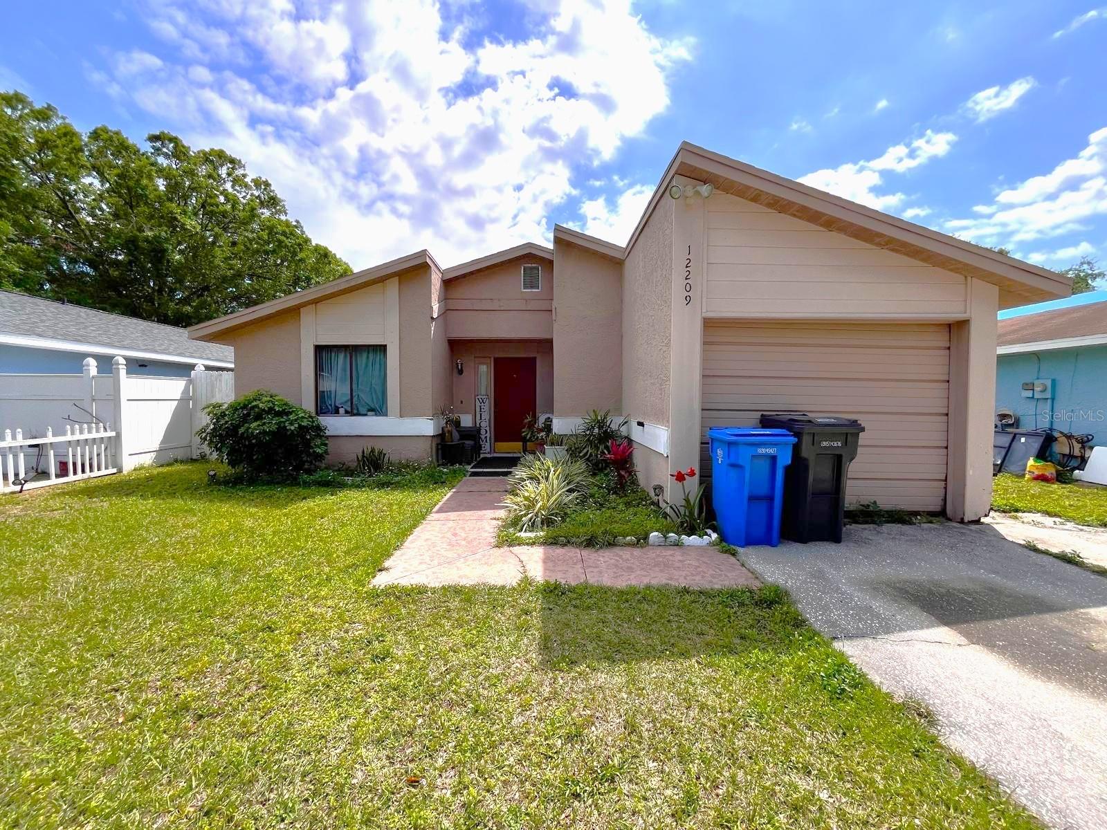 12209 HIDDEN BROOK DR, TAMPA, FL, 33624