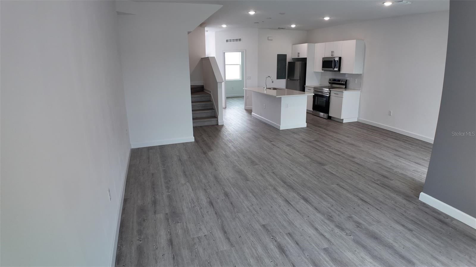 420 FAMAGUSTA DR, DAVENPORT, FL, 33896