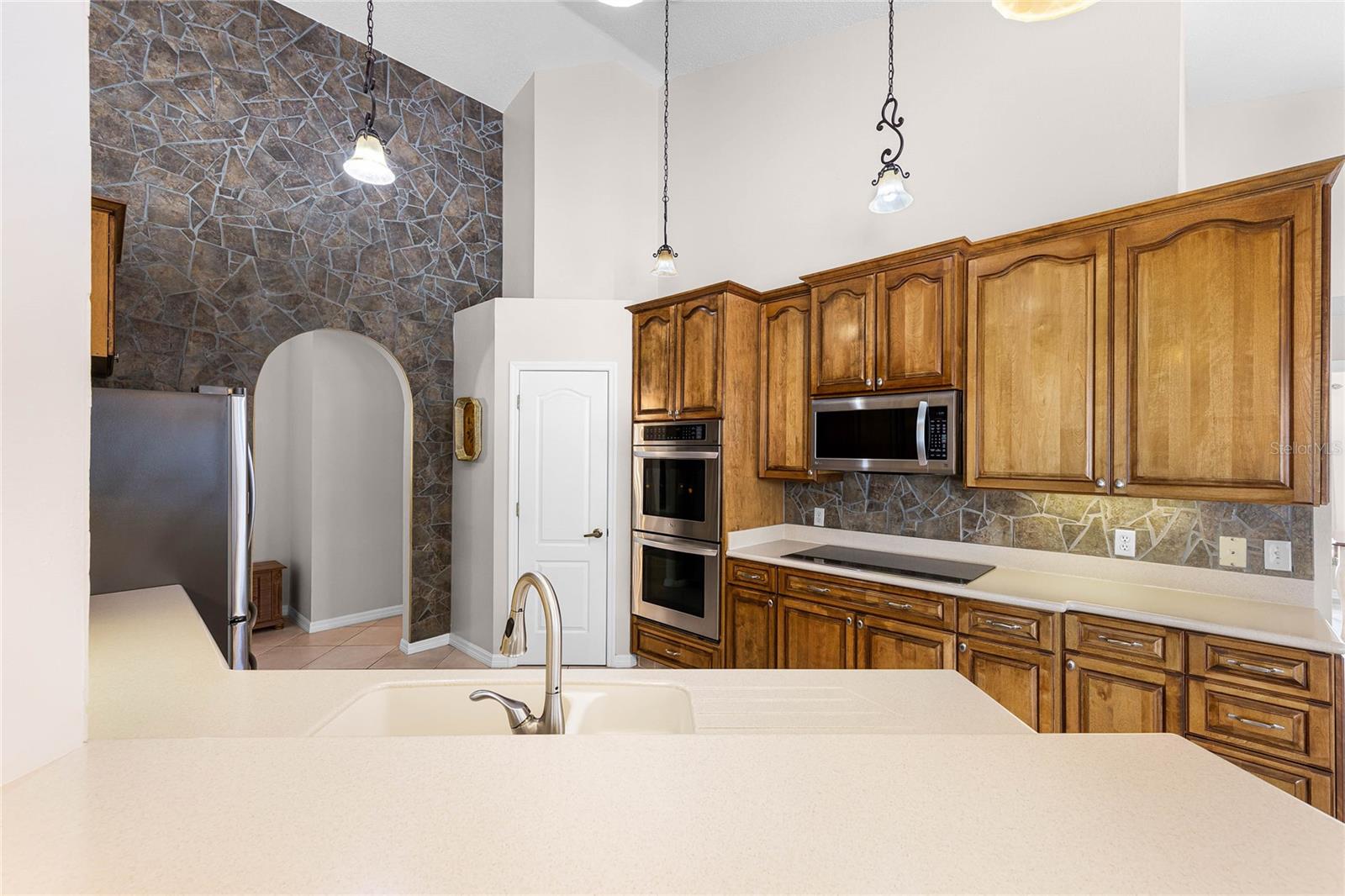 736 S LAKE CLAIRE CIR, OVIEDO, FL, 32765