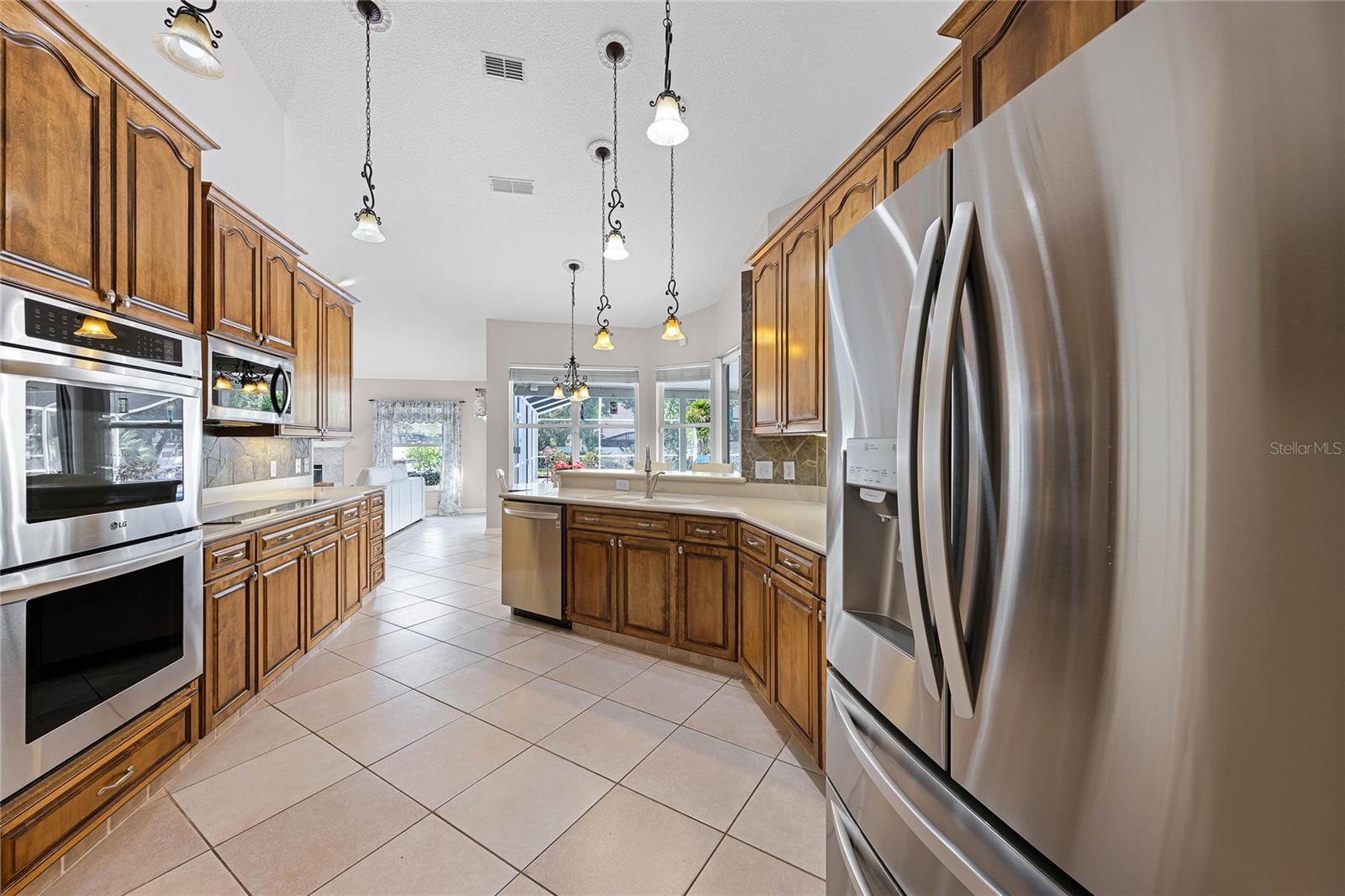 736 S LAKE CLAIRE CIR, OVIEDO, FL, 32765