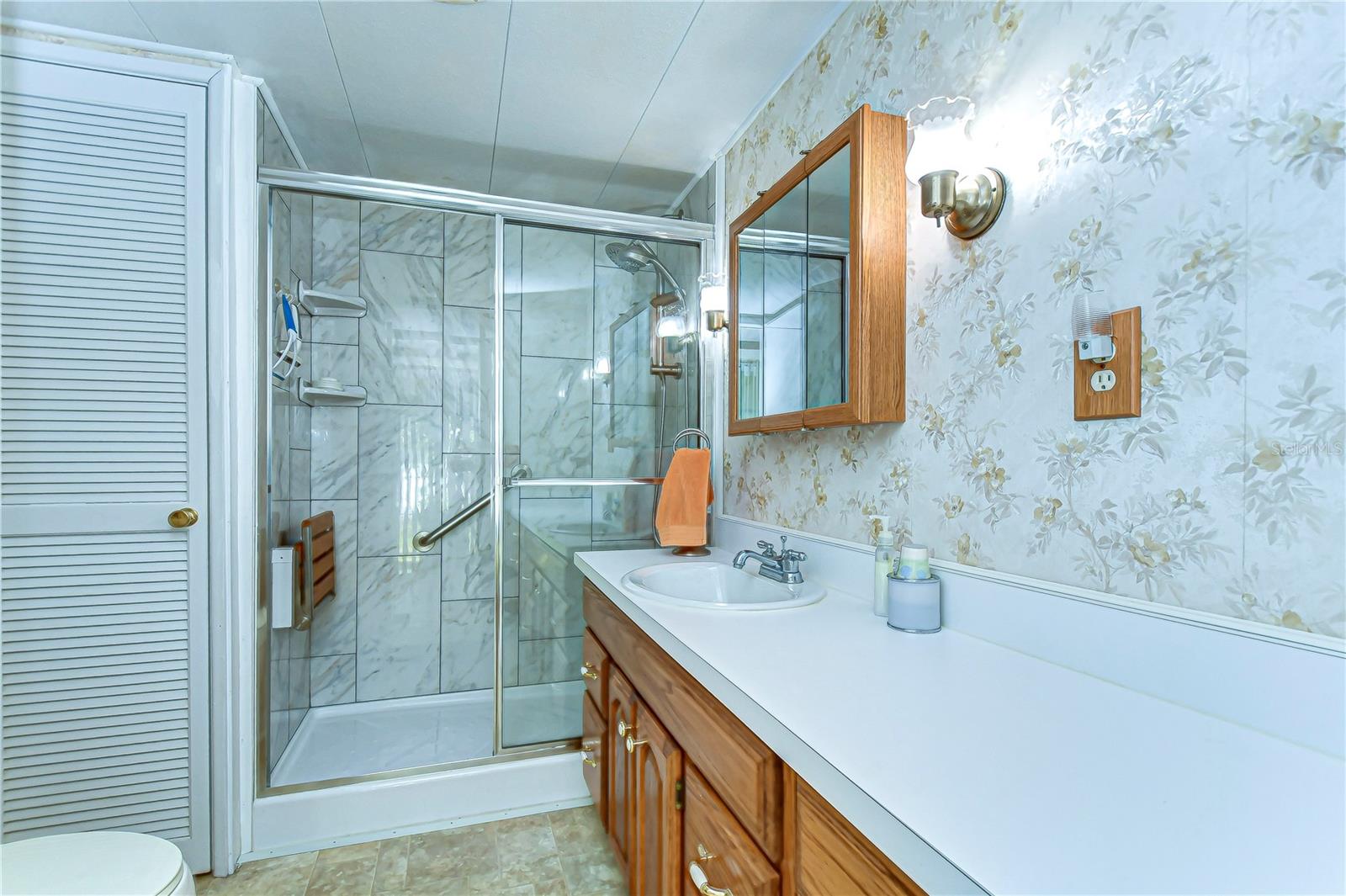 37249 HAMMOND DR, ZEPHYRHILLS, FL, 33541