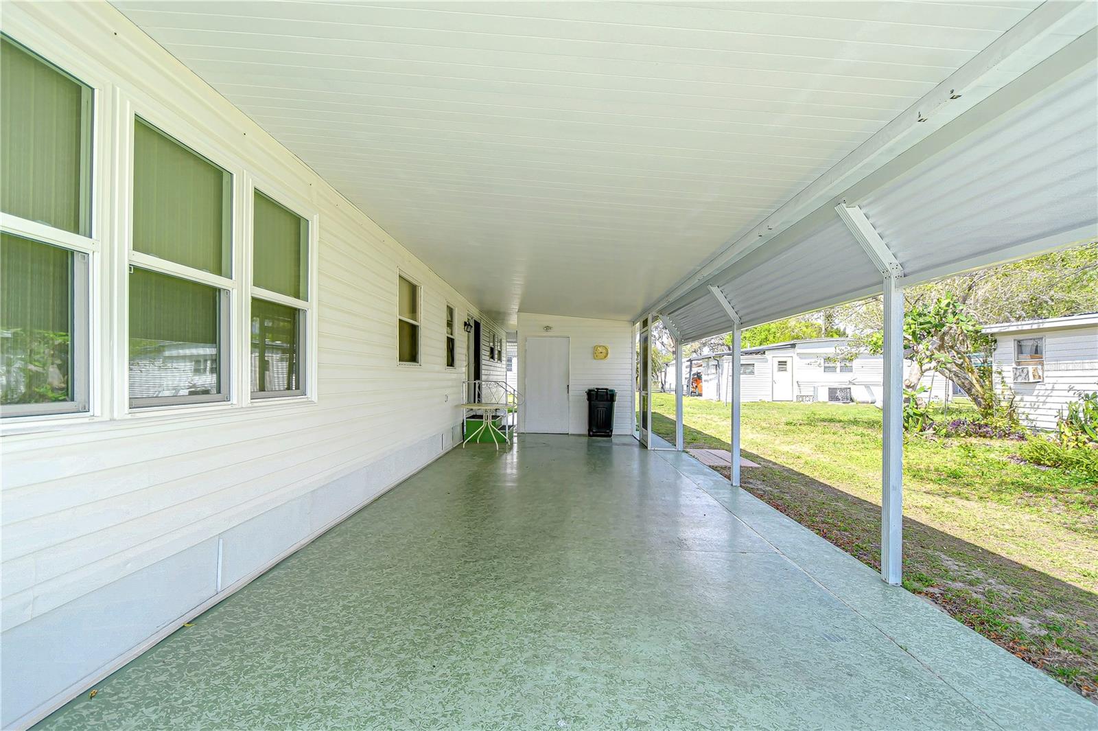37249 HAMMOND DR, ZEPHYRHILLS, FL, 33541