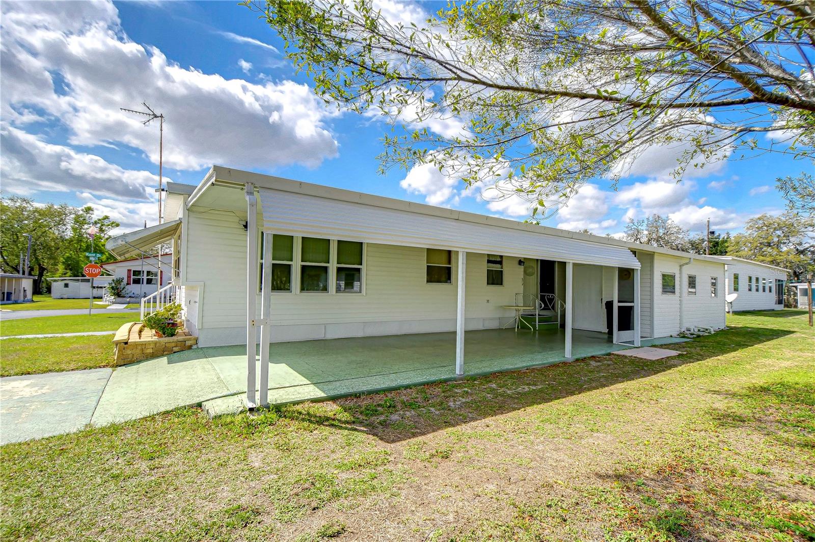37249 HAMMOND DR, ZEPHYRHILLS, FL, 33541