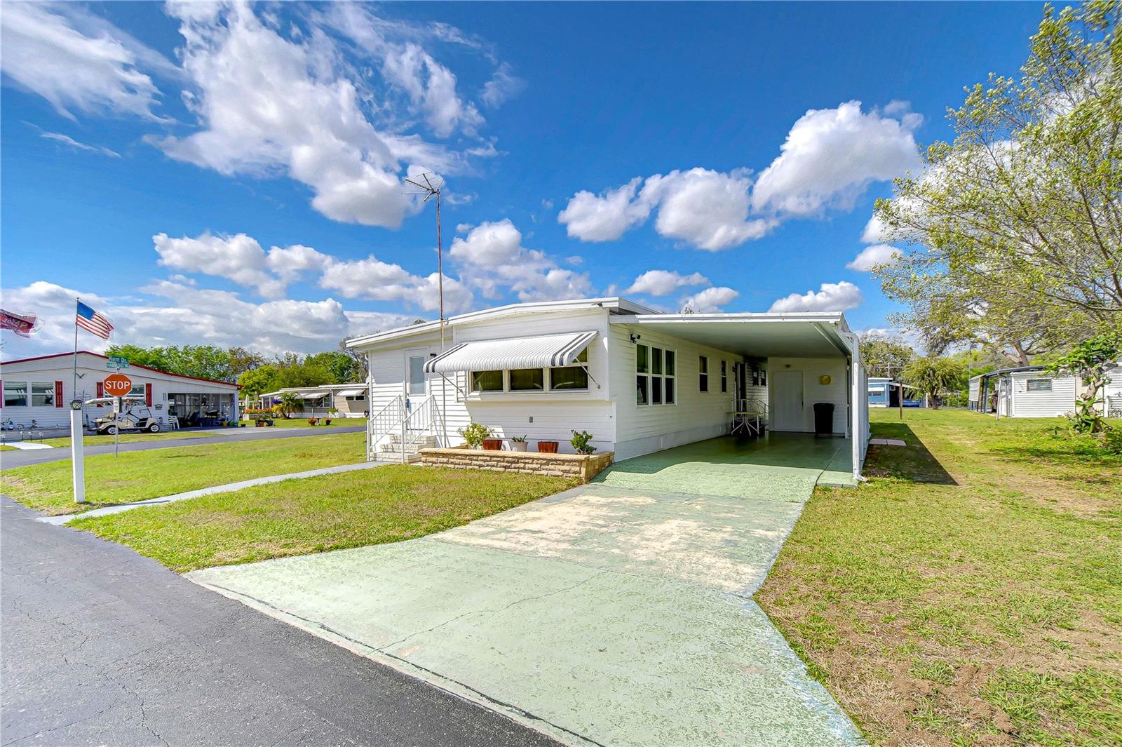 37249 HAMMOND DR, ZEPHYRHILLS, FL, 33541