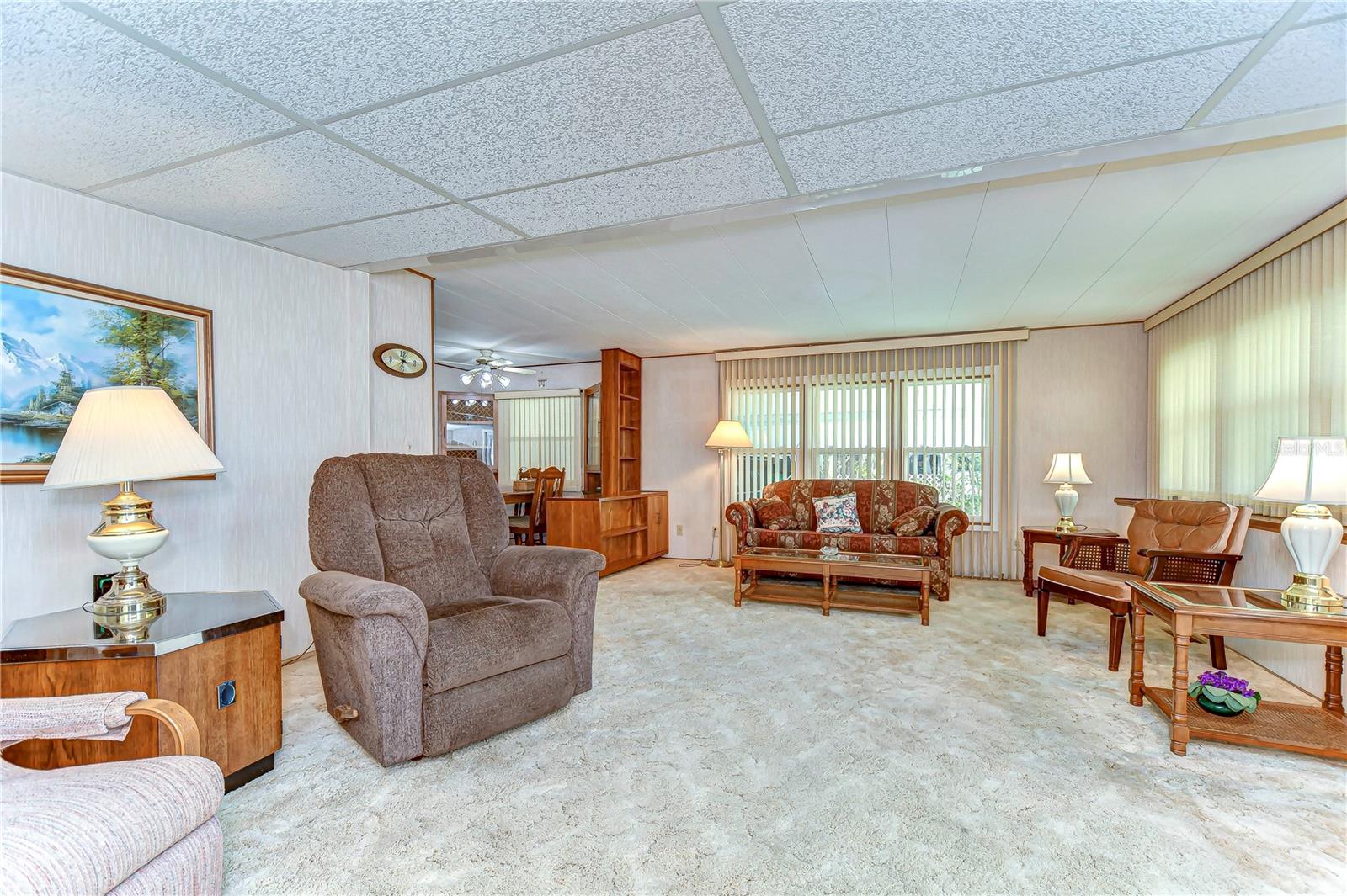 37249 HAMMOND DR, ZEPHYRHILLS, FL, 33541