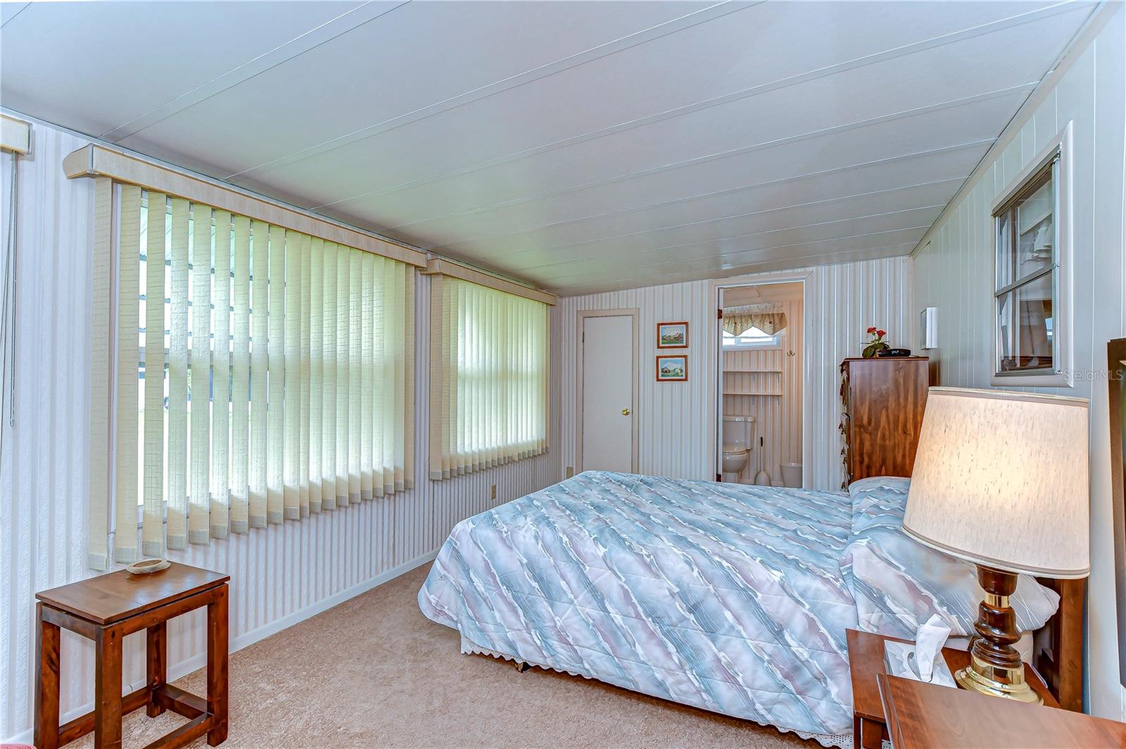 37249 HAMMOND DR, ZEPHYRHILLS, FL, 33541