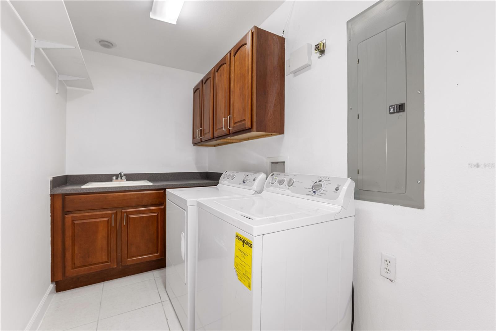8761 THE ESPLANADE #32, ORLANDO, FL, 32836