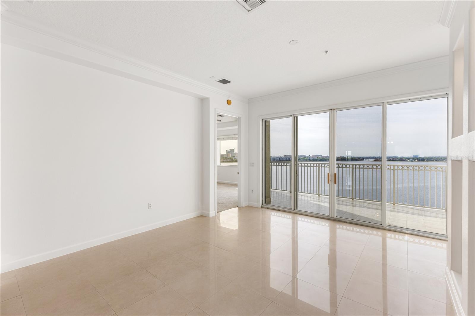 8761 THE ESPLANADE #32, ORLANDO, FL, 32836