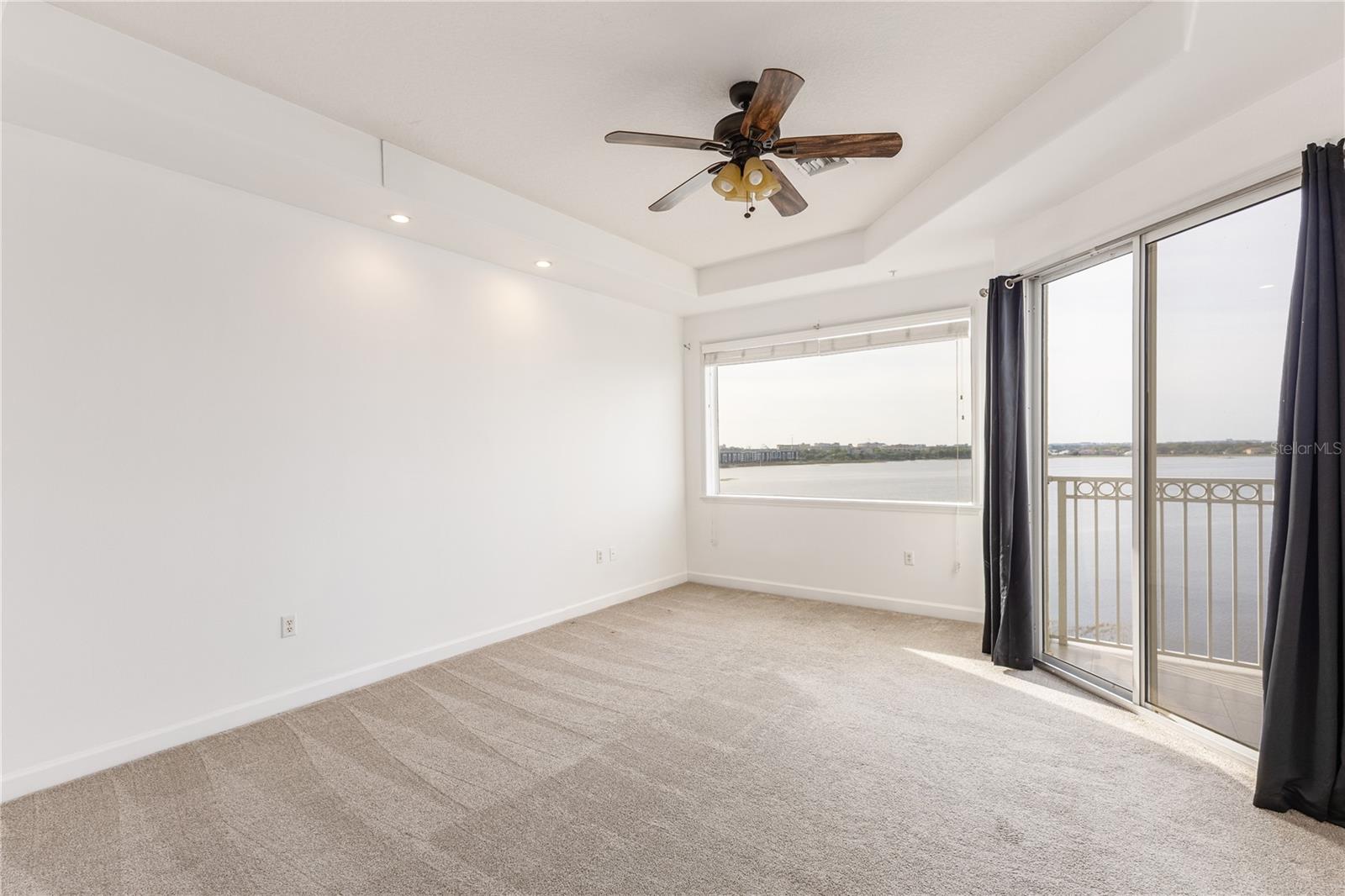 8761 THE ESPLANADE #32, ORLANDO, FL, 32836