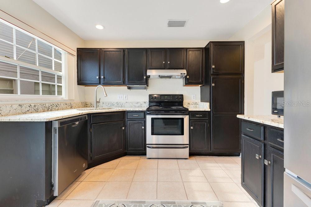 1002 KELSEY AVE, OVIEDO, FL, 32765