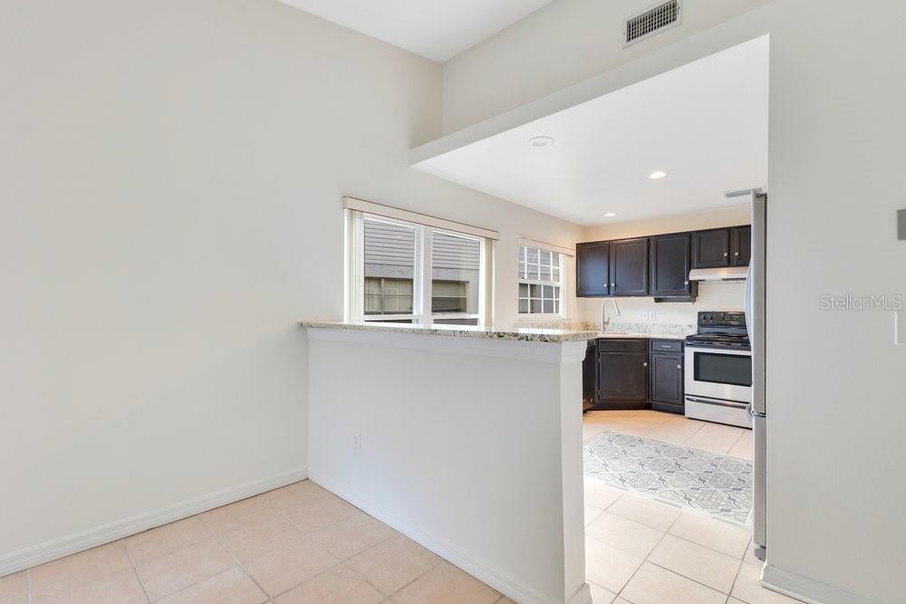 1002 KELSEY AVE, OVIEDO, FL, 32765