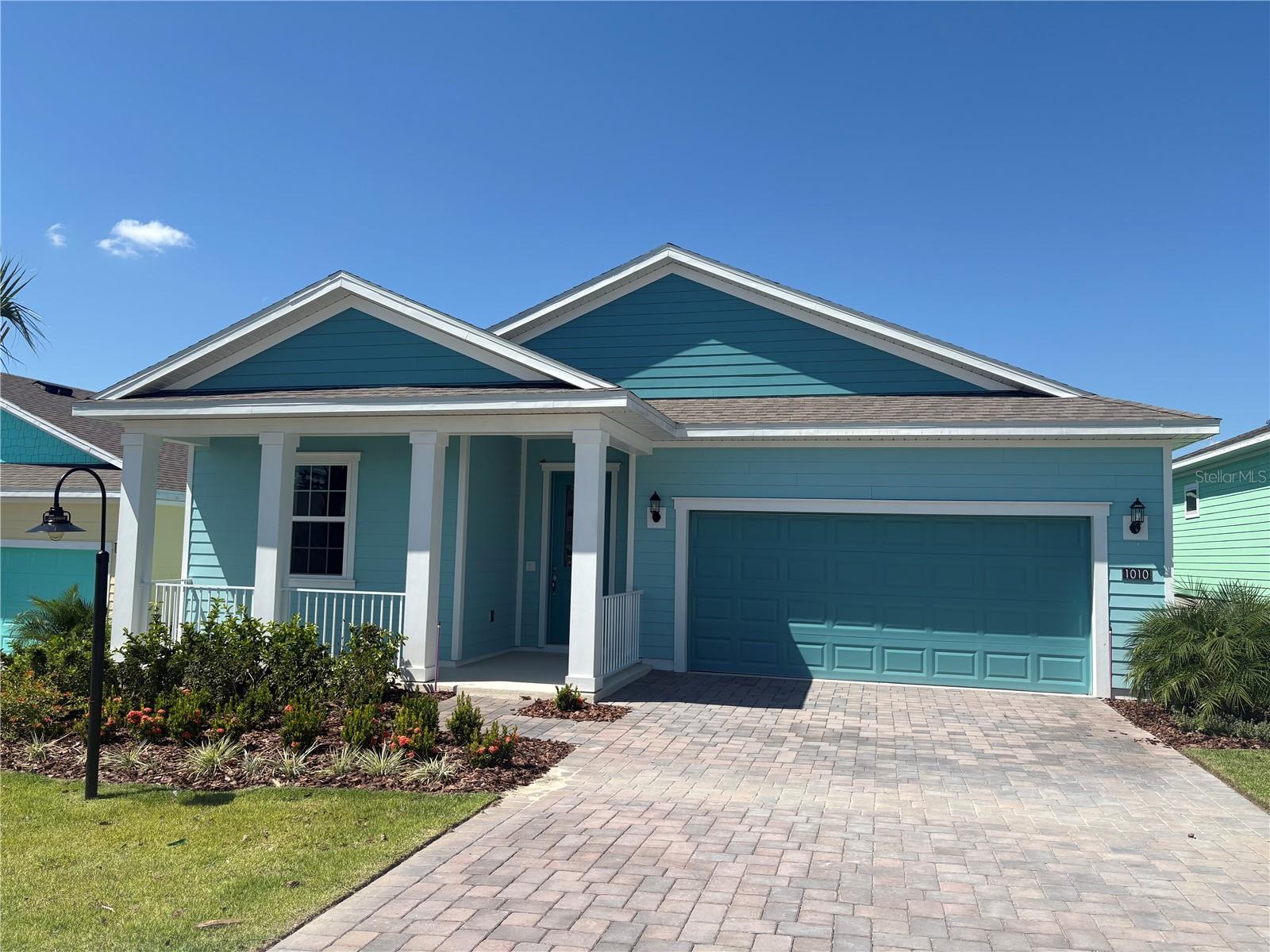 1010 FIESTA KEY CIR, LADY LAKE, FL, 32159
