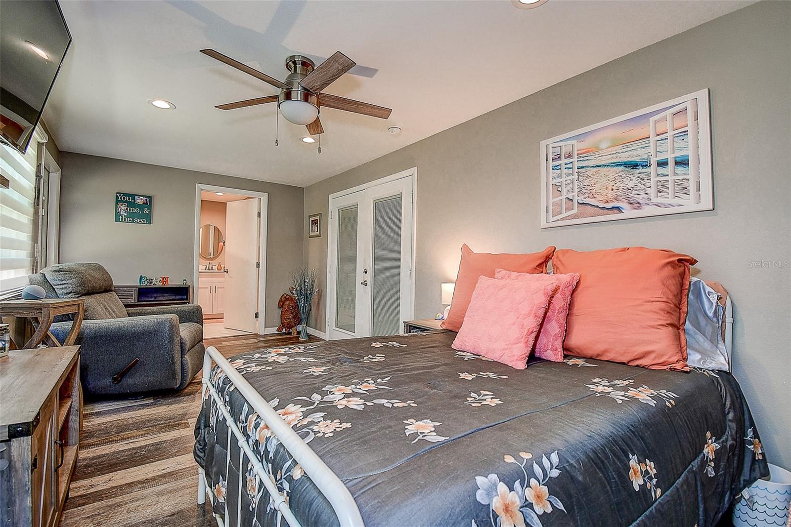 7101 CHANNELSIDE LN N, PINELLAS PARK, FL, 33781