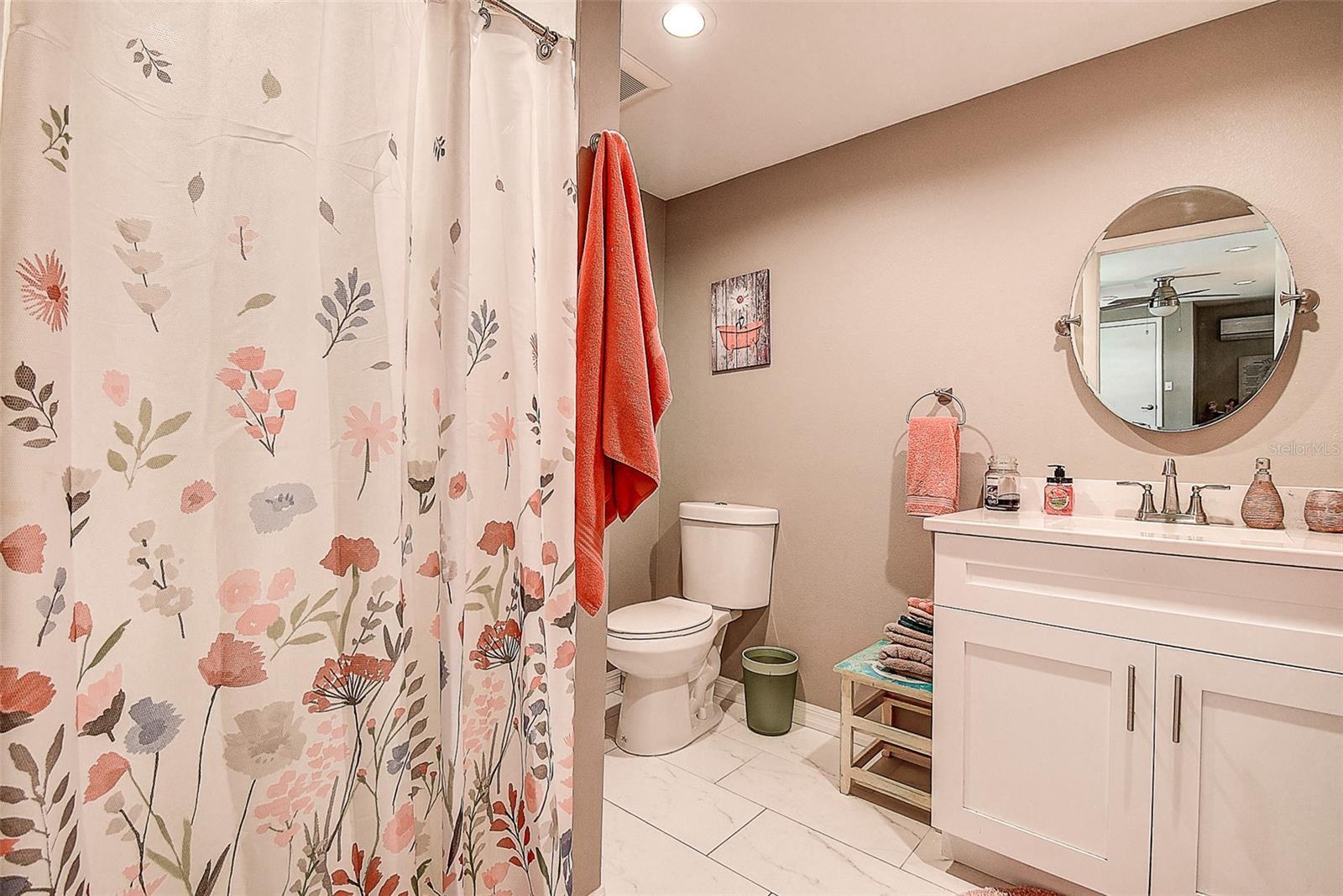 7101 CHANNELSIDE LN N, PINELLAS PARK, FL, 33781