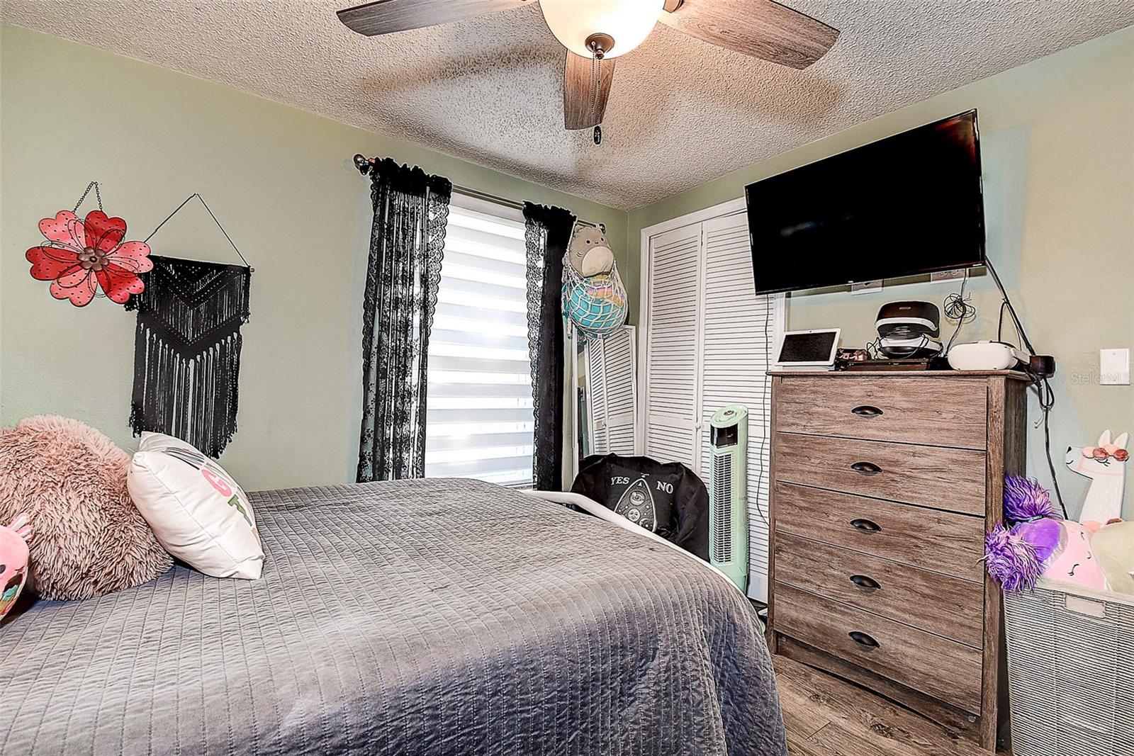 7101 CHANNELSIDE LN N, PINELLAS PARK, FL, 33781