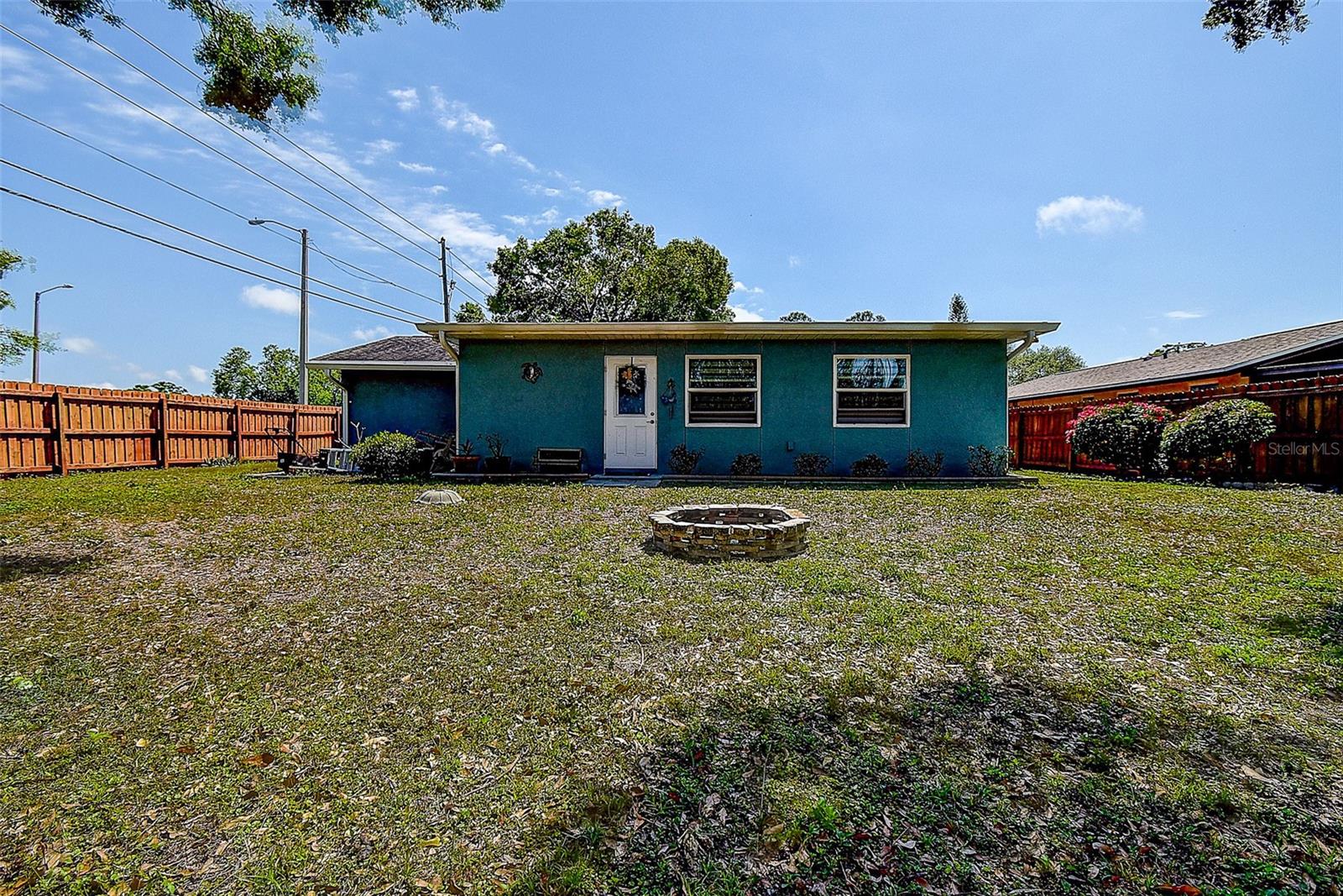 7101 CHANNELSIDE LN N, PINELLAS PARK, FL, 33781