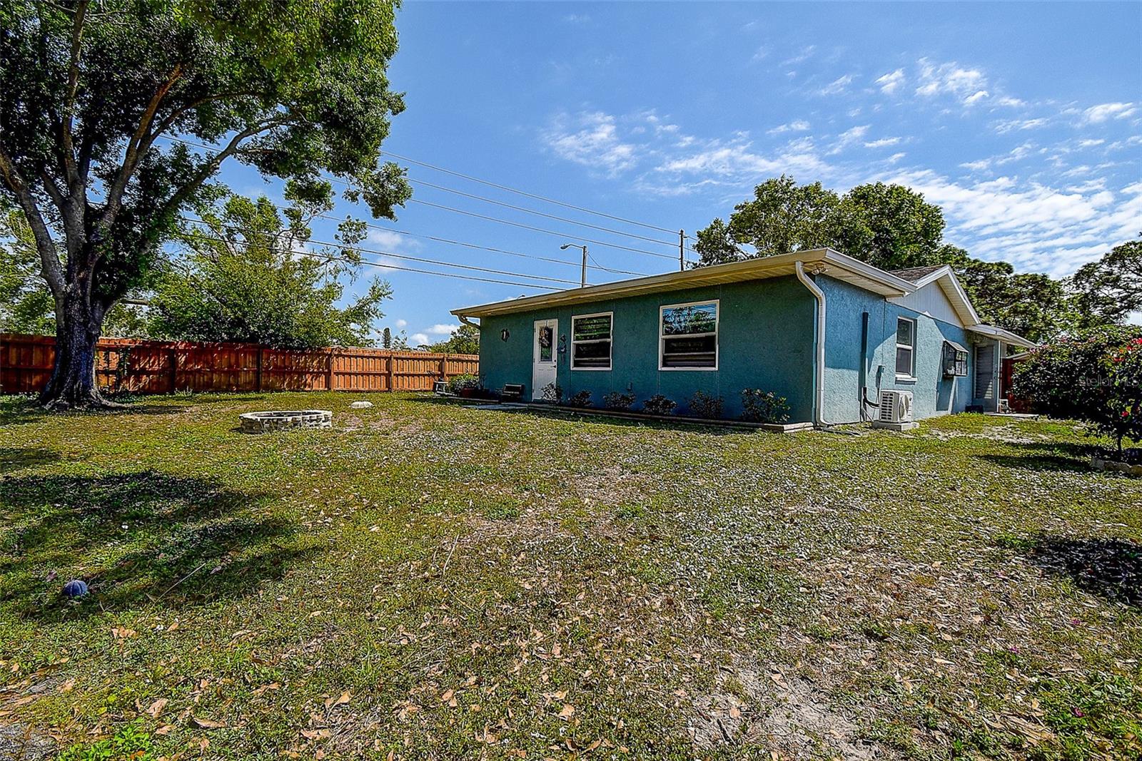 7101 CHANNELSIDE LN N, PINELLAS PARK, FL, 33781