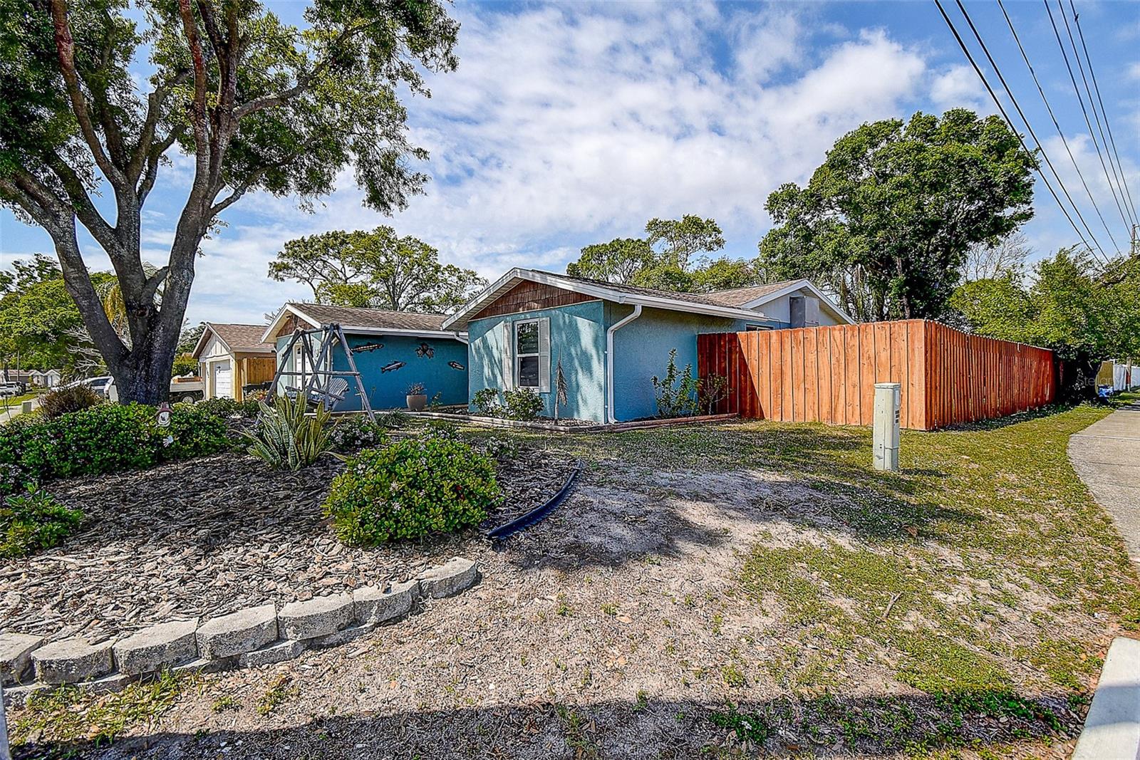 7101 CHANNELSIDE LN N, PINELLAS PARK, FL, 33781