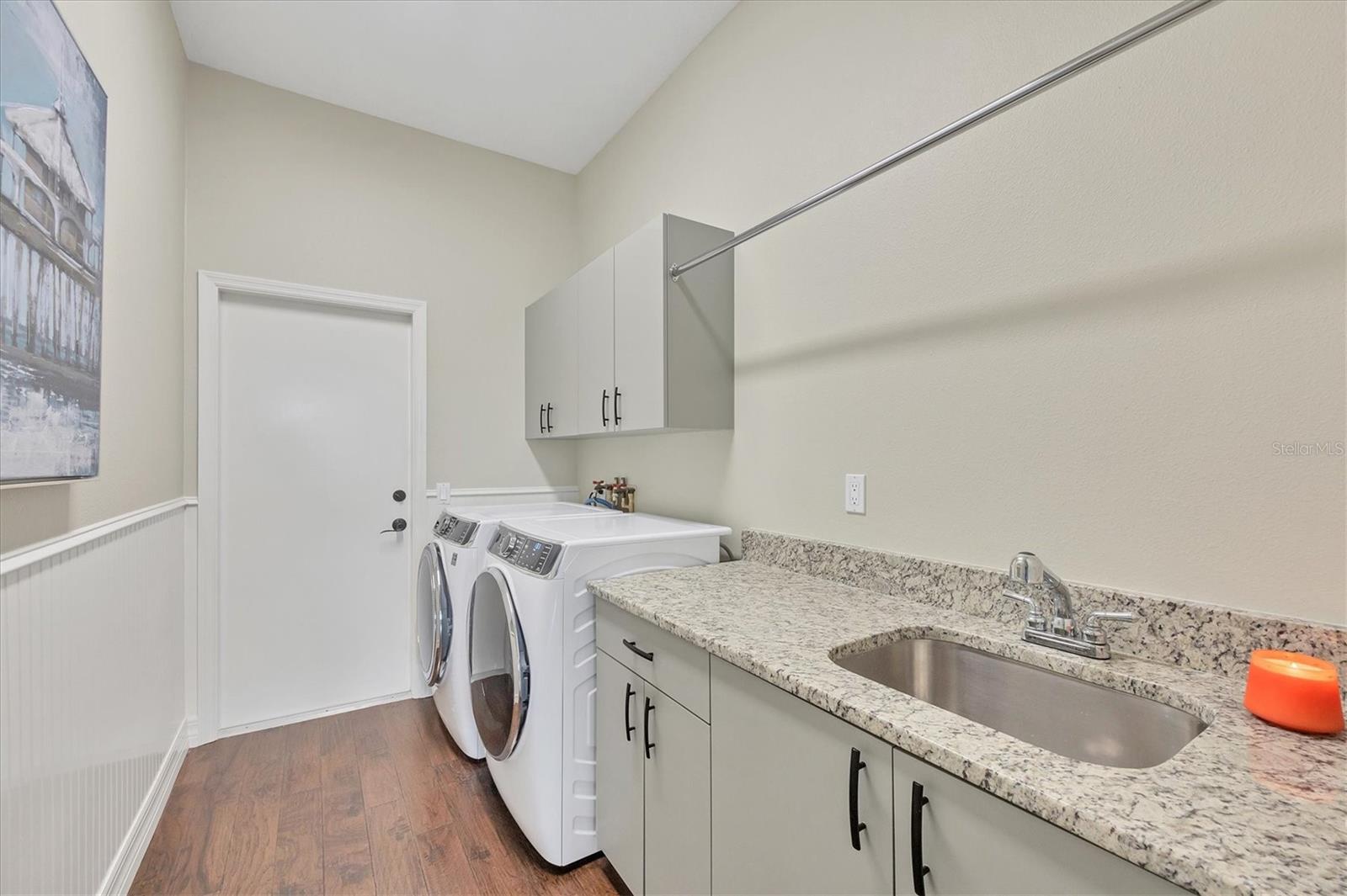 2020 CALUSA LAKES BLVD, NOKOMIS, FL, 34275