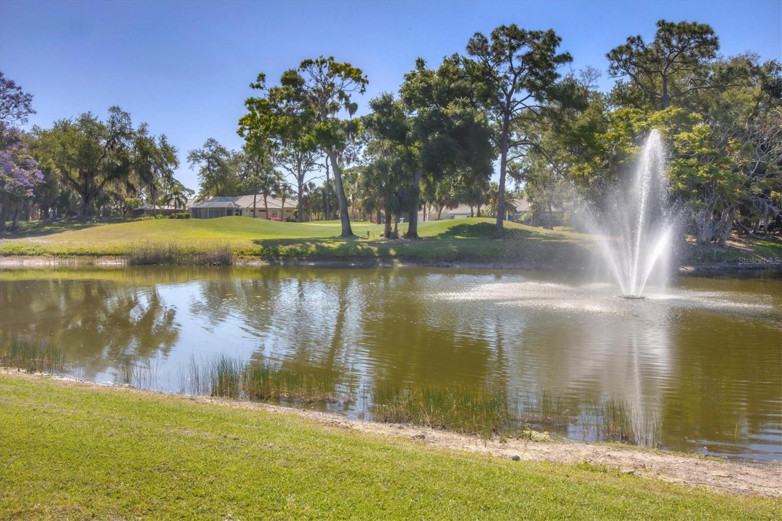 2020 CALUSA LAKES BLVD, NOKOMIS, FL, 34275