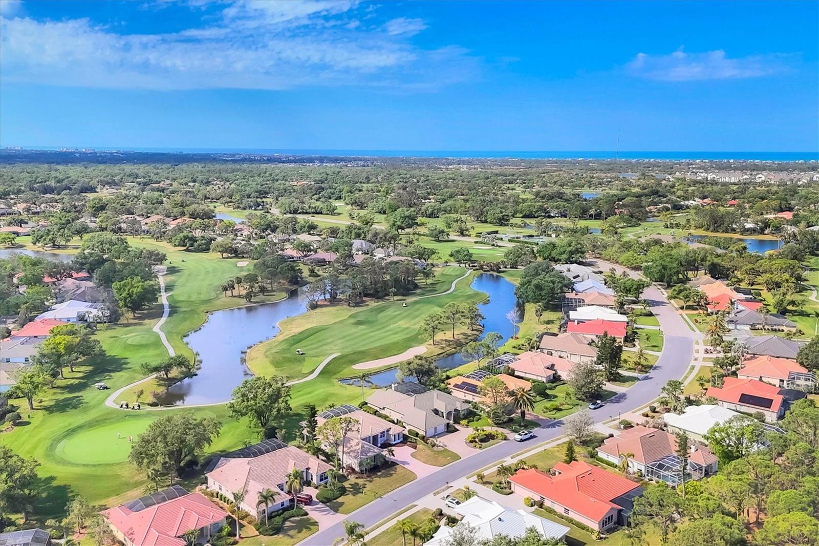 2020 CALUSA LAKES BLVD, NOKOMIS, FL, 34275