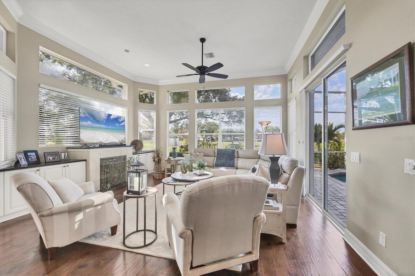 2020 CALUSA LAKES BLVD, NOKOMIS, FL, 34275