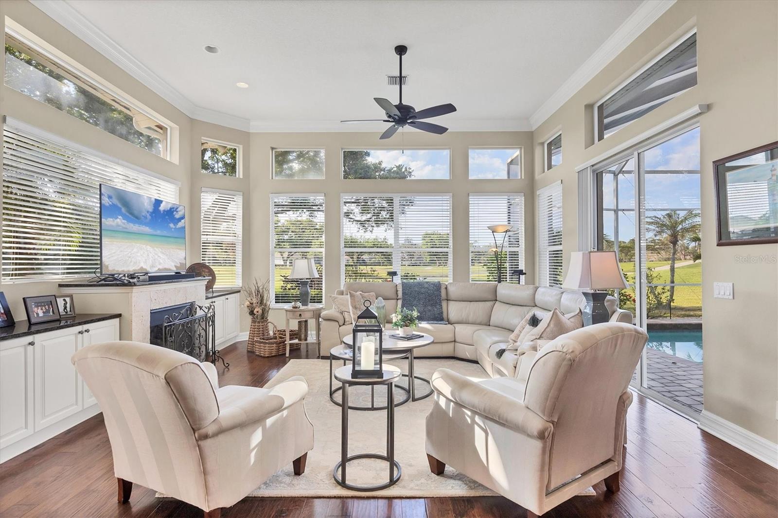 2020 CALUSA LAKES BLVD, NOKOMIS, FL, 34275