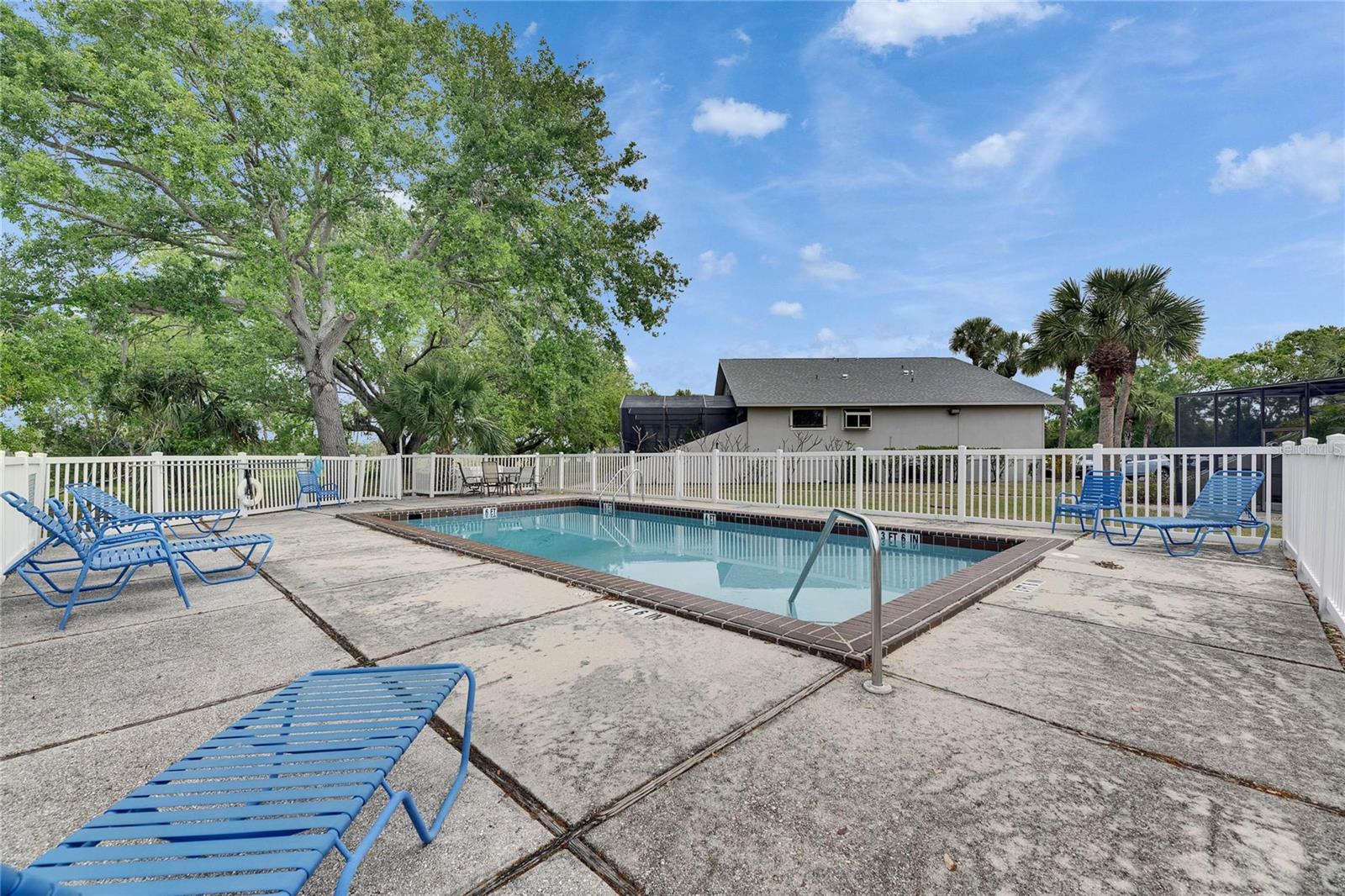 367 BOBBY JONES RD #367, SARASOTA, FL, 34232
