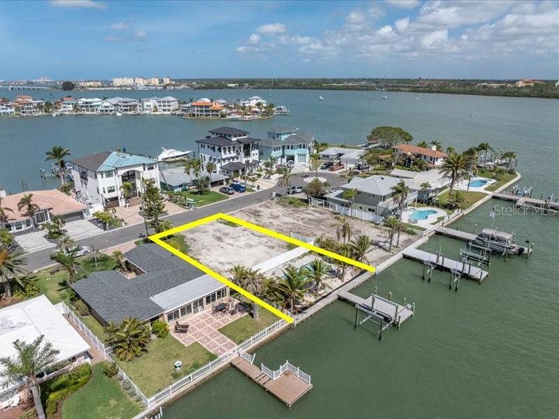 575 CRYSTAL DR, MADEIRA BEACH, FL, 33708