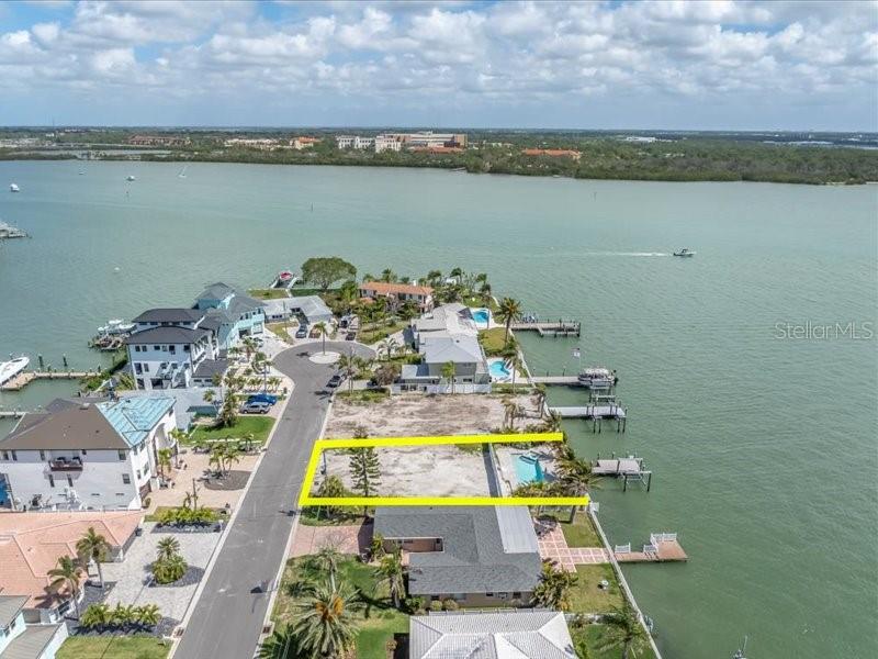 575 CRYSTAL DR, MADEIRA BEACH, FL, 33708