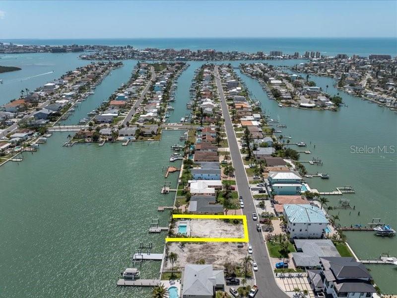 575 CRYSTAL DR, MADEIRA BEACH, FL, 33708