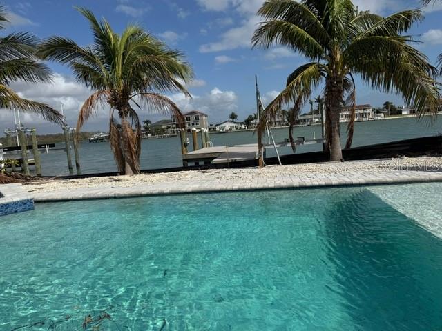 575 CRYSTAL DR, MADEIRA BEACH, FL, 33708