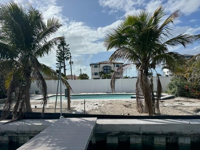 575 CRYSTAL DR, MADEIRA BEACH, FL, 33708