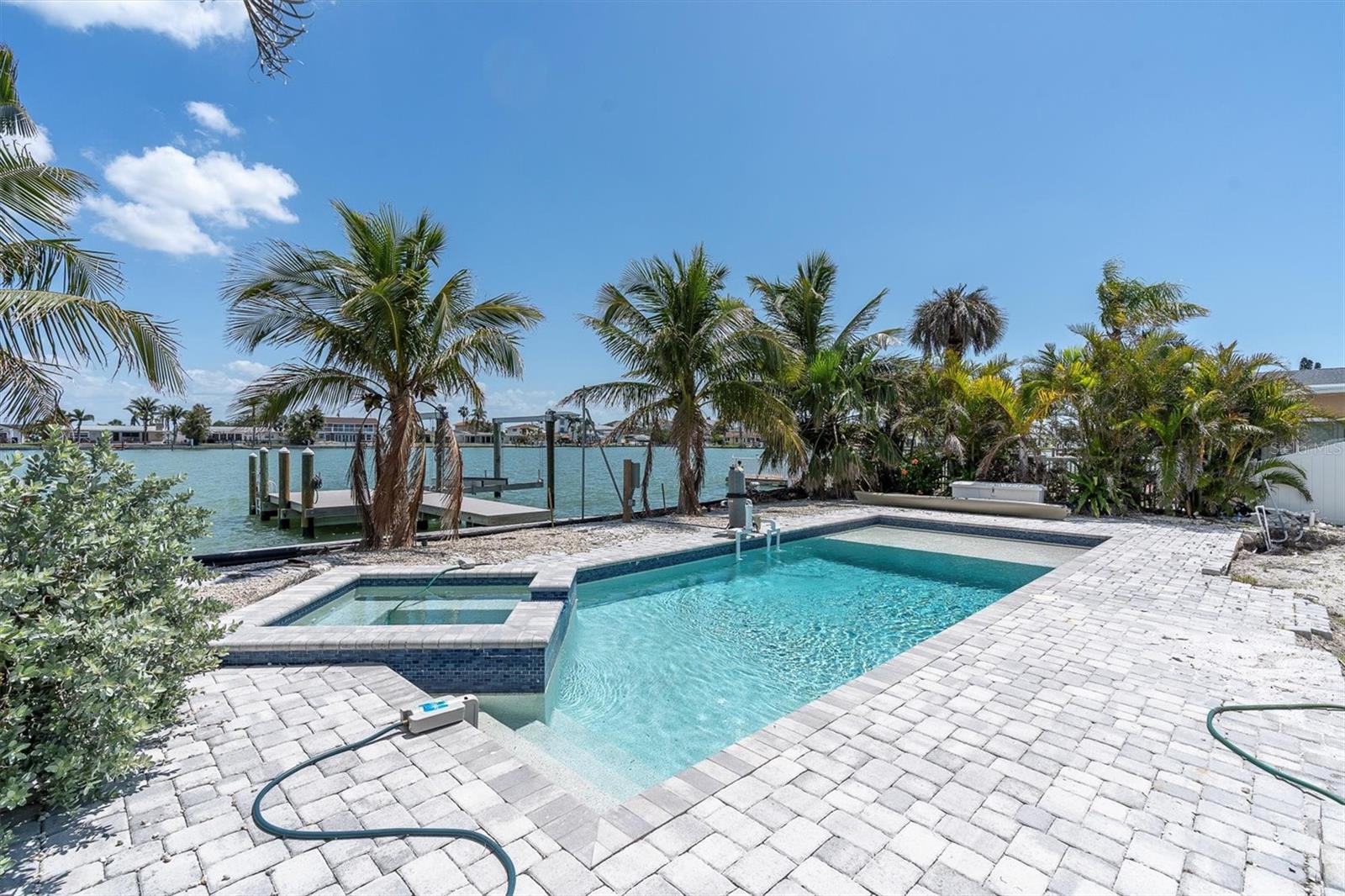 575 CRYSTAL DR, MADEIRA BEACH, FL, 33708