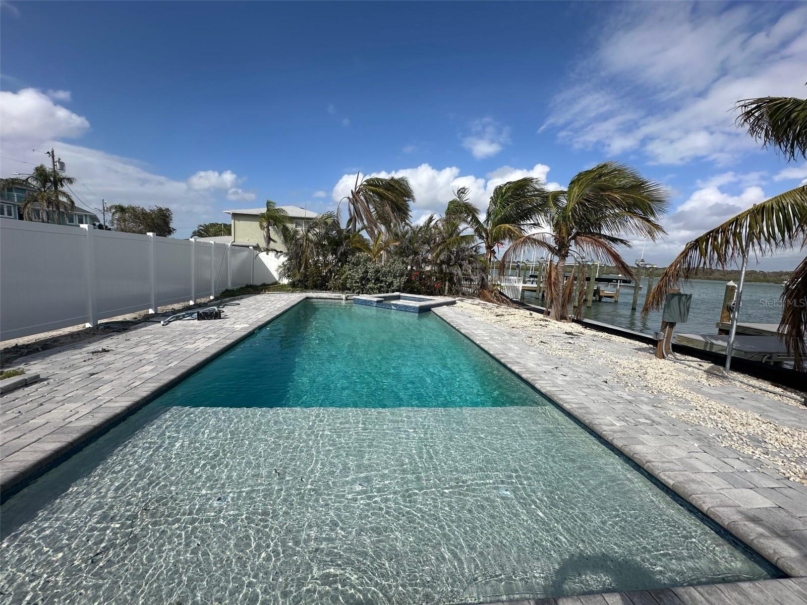 575 CRYSTAL DR, MADEIRA BEACH, FL, 33708