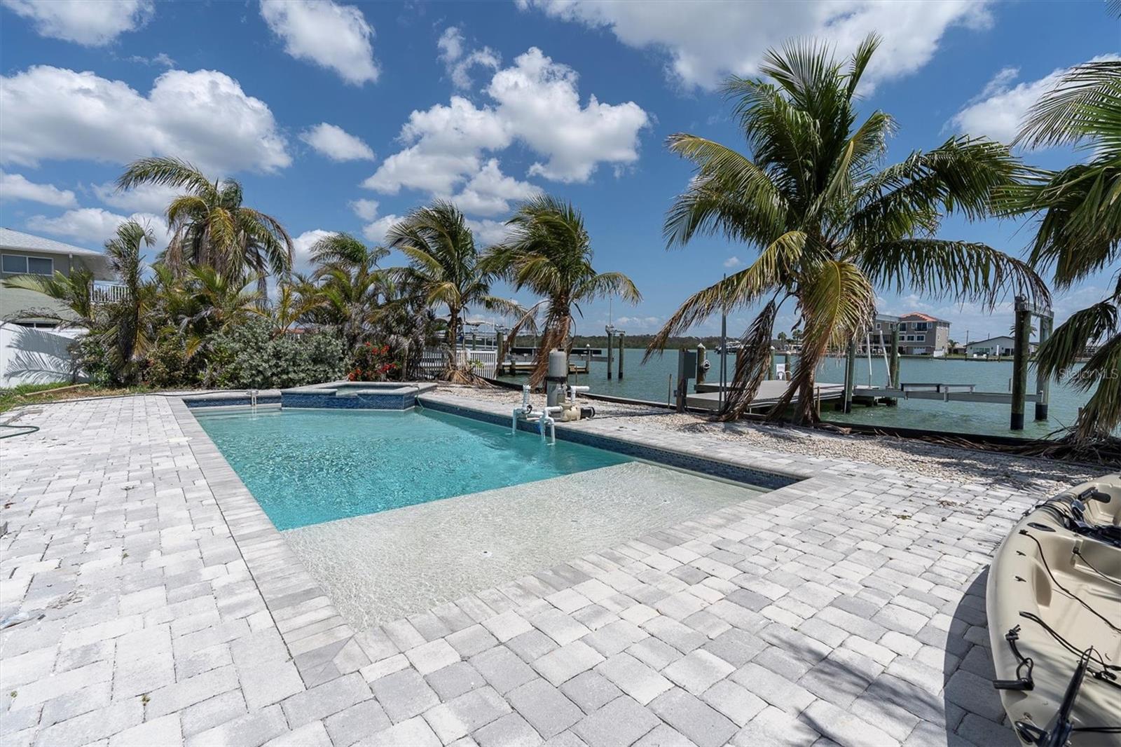 575 CRYSTAL DR, MADEIRA BEACH, FL, 33708